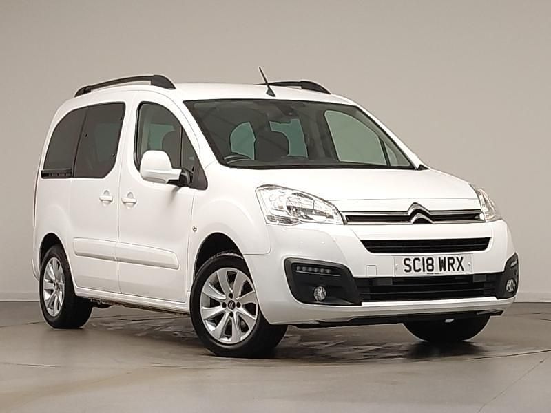 White Used 2018 Citroën Berlingo Flair MPV | £8,998 (Good price) - Image 1/4