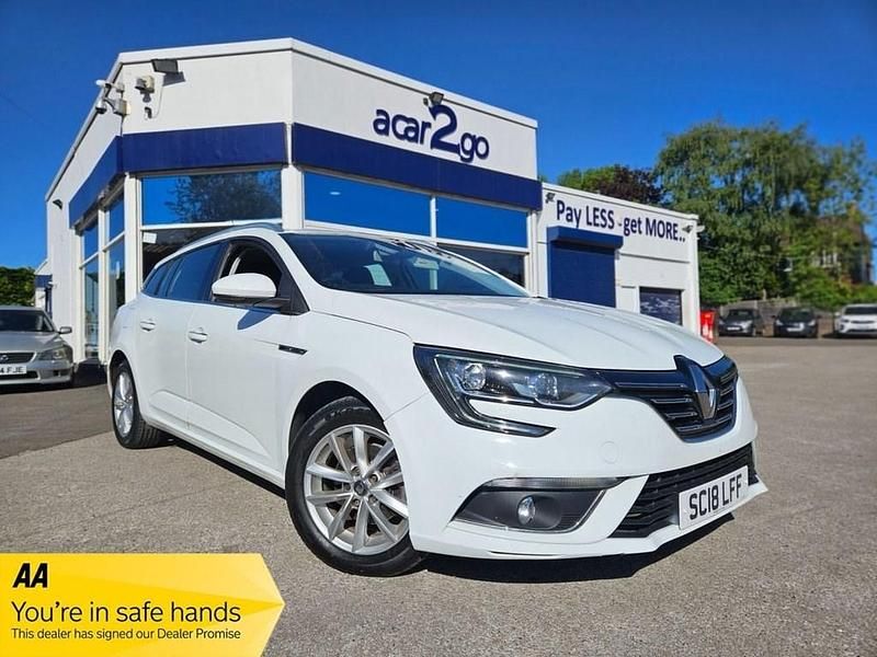 White Used 2018 Renault Mégane GrandTour Dynamique Estate | £9,298 (Fair price) - Image 1/4