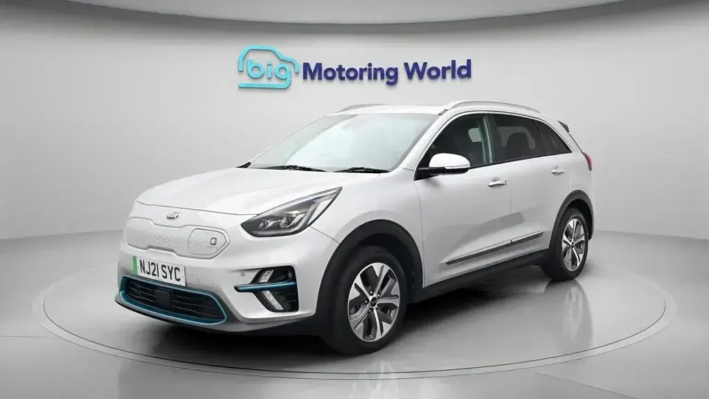 Used Kia e-Niro Plus 147 kW (201 HP) 2021 Silver SUV