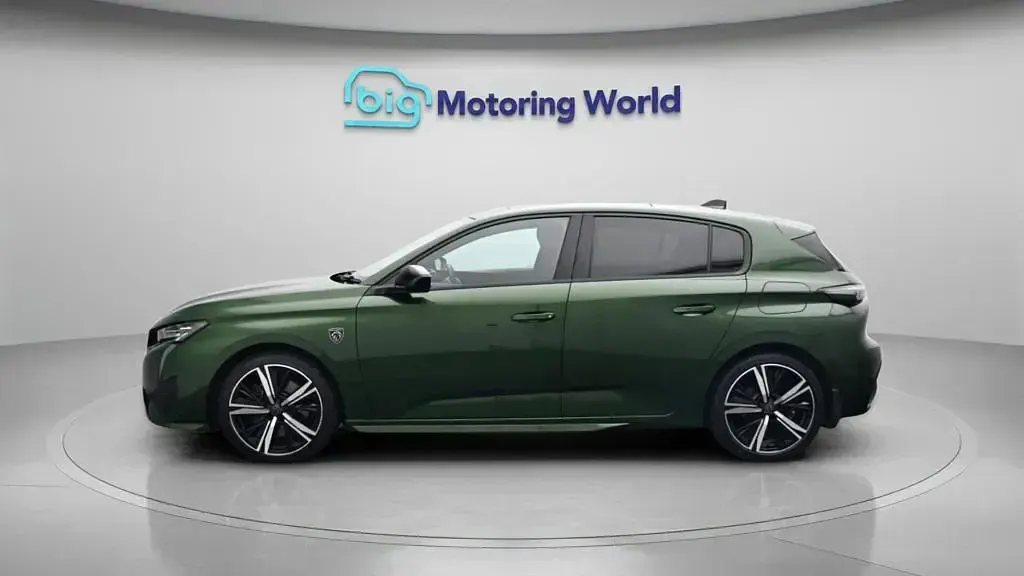 Used Peugeot 308 Premium 225 HP (165 kW) 2022 Green Hatchback