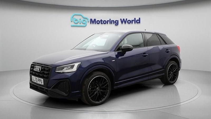 Used Audi Q2 Black Edition 150 HP (110 kW) 2021 Blue SUV