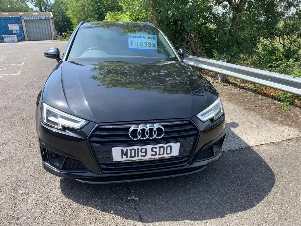 Used Audi A4 Black Edition 150 HP (110 kW) 2019 Black Estate