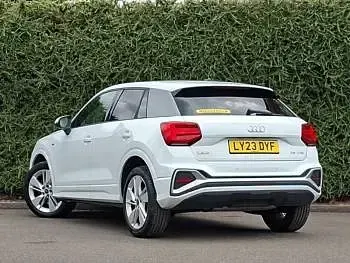 Used Audi Q2 S-Line 150 HP (110 kW) 2023 White SUV