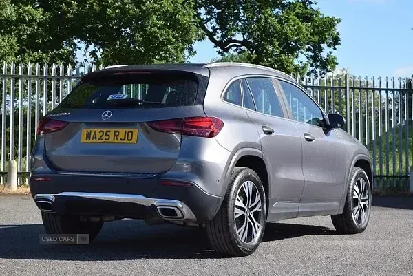 Used Mercedes GLA200 Executive 150 HP (110 kW) 2025 Grey SUV