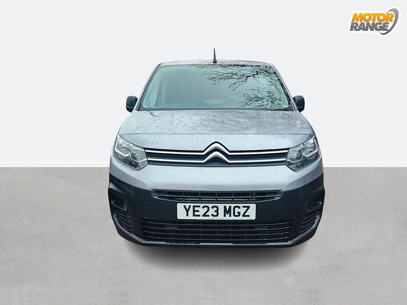 Used Citroën Berlingo 100 HP (73 kW) 2023 Grey MPV