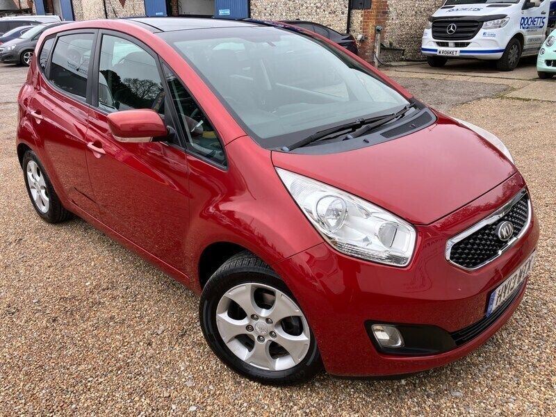 Red Used 2013 Kia Venga Family Hatchback | £3,495 (Fair price) - Image 1/4
