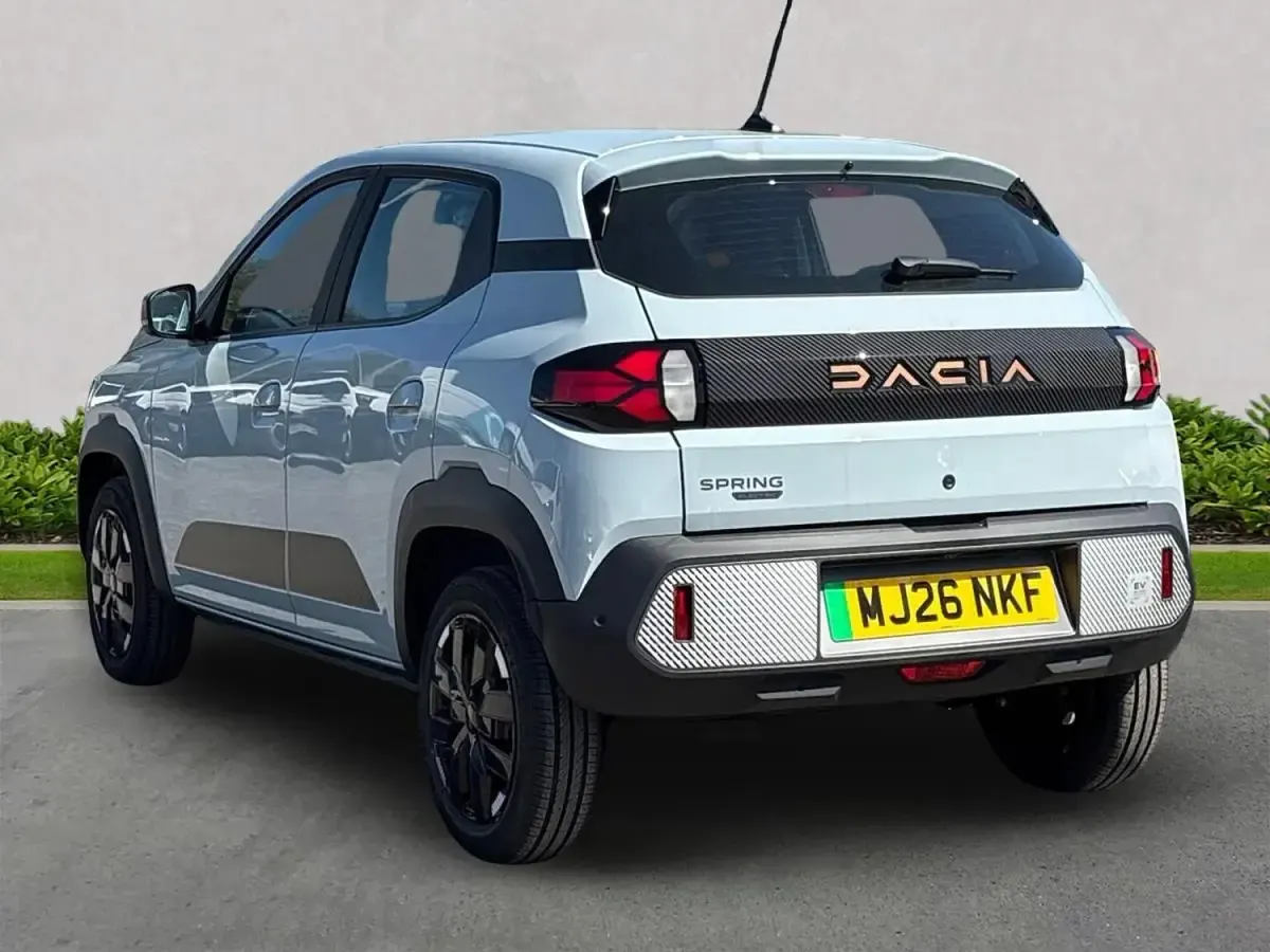 Nowe Dacia Spring Extreme 75 kW (102 KM) 2026 Szary Hatchback