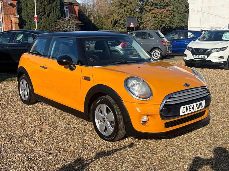 Used Mini Cooper Hatch 136 HP (100 kW) 2014 Orange Hatchback