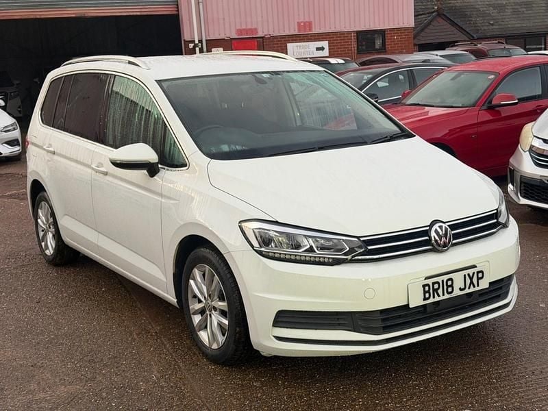 Used VW Touran 150 HP (110 kW) 2018 White MPV
