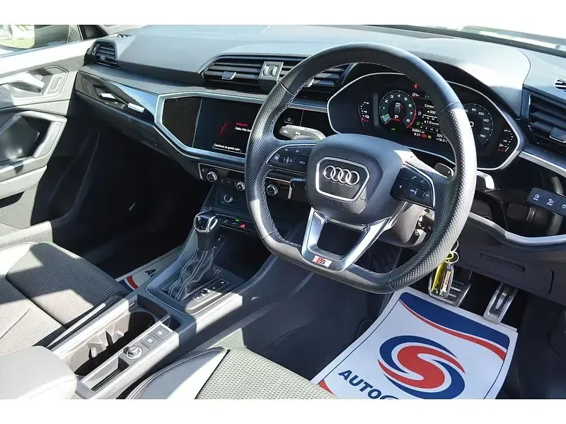 Używany Audi Q3 Black Edition 2022 Niebieski SUV