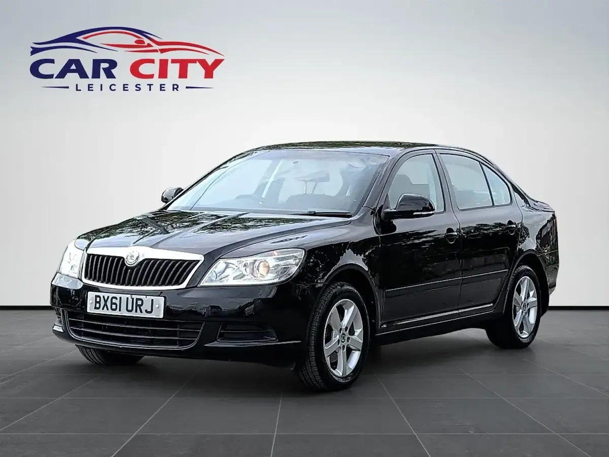 Used Skoda Octavia SE 170 HP (125 kW) 2011 Black Hatchback