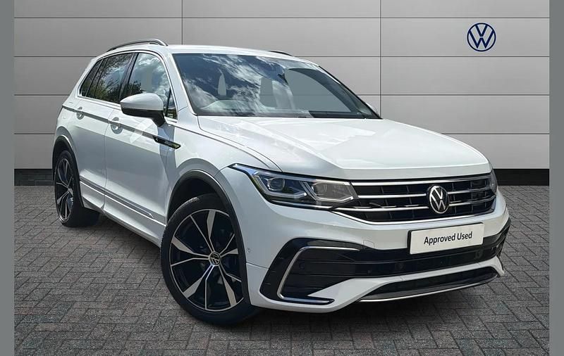 Used VW Tiguan R-line 150 HP (110 kW) 2023 White SUV