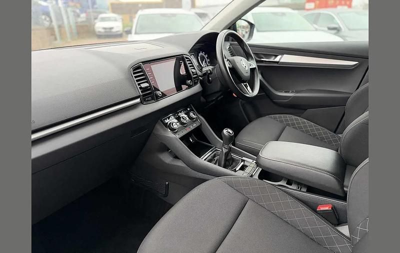 Used Skoda Karoq SE 116 HP (85 kW) 2019 Blue SUV