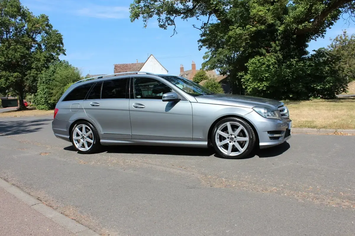 Used Mercedes C220 2011 Silver Estate