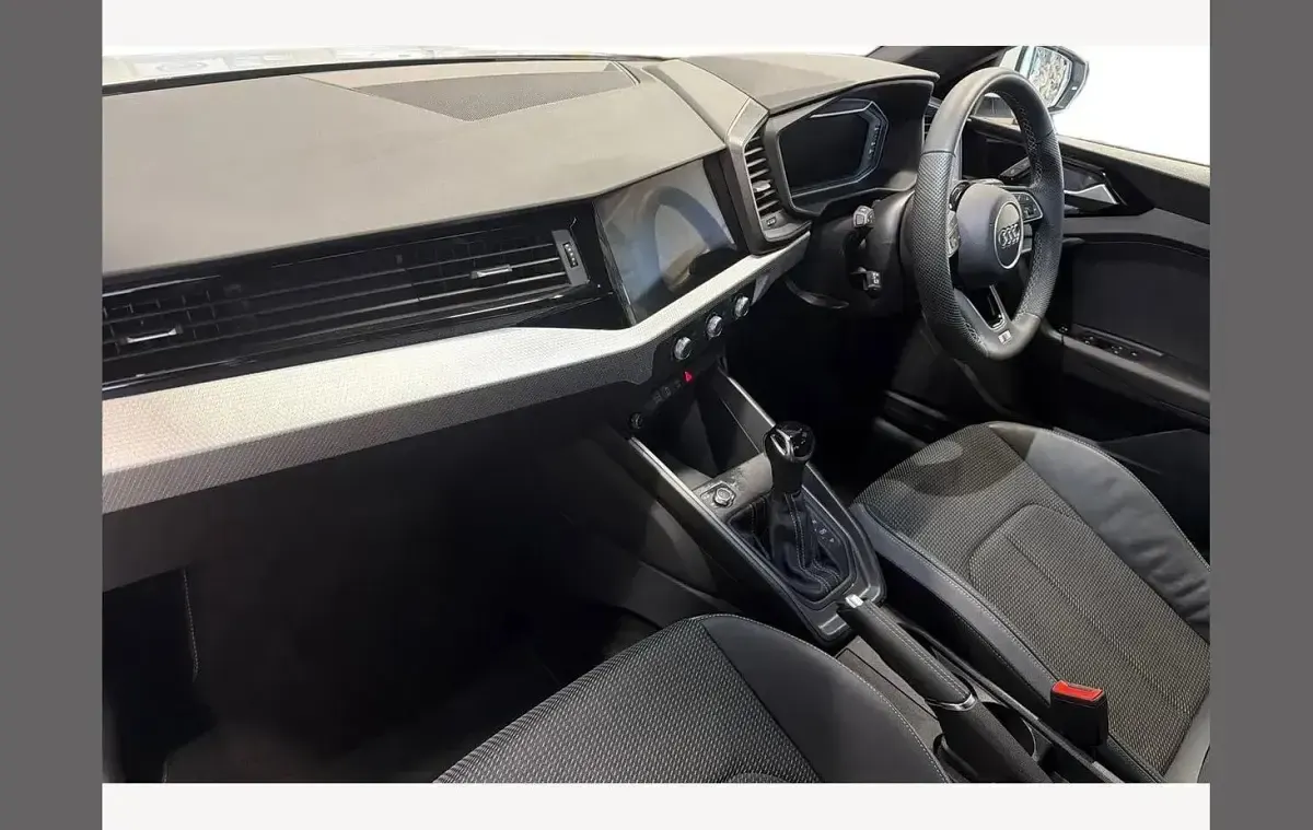 Used Audi A1 S-Line 150 HP (110 kW) 2025 White SUV