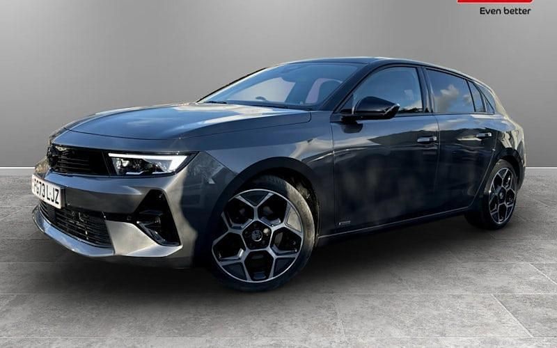 Used Vauxhall Astra Ultimate 131 HP (96 kW) 2025 Hatchback