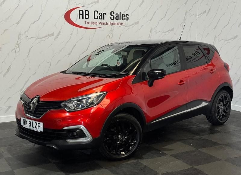 Red/black Used 2019 Renault Captur Iconic SUV | £7,299 (Fair price) - Image 1/3