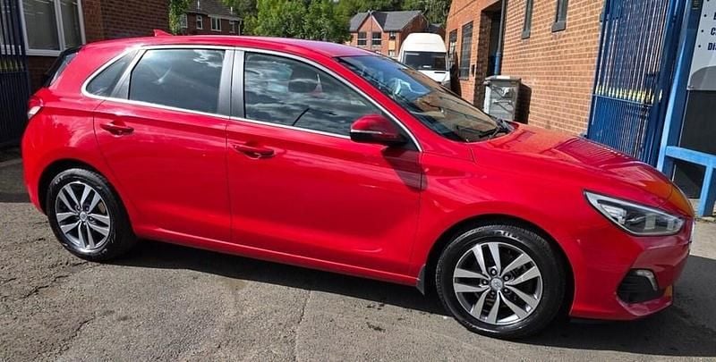 Used Hyundai i30 SE 2019 Red Hatchback