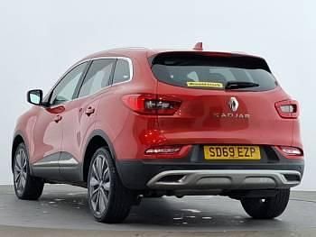Used Renault Kadjar Version S 115 HP (84 kW) 2019 Red SUV