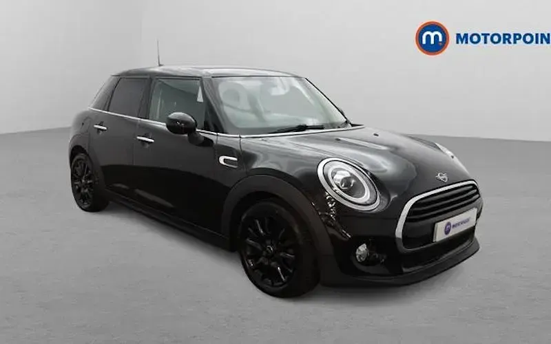 Usado Mini Cooper Classic 136 HP (100 kW) 2020 Citadino