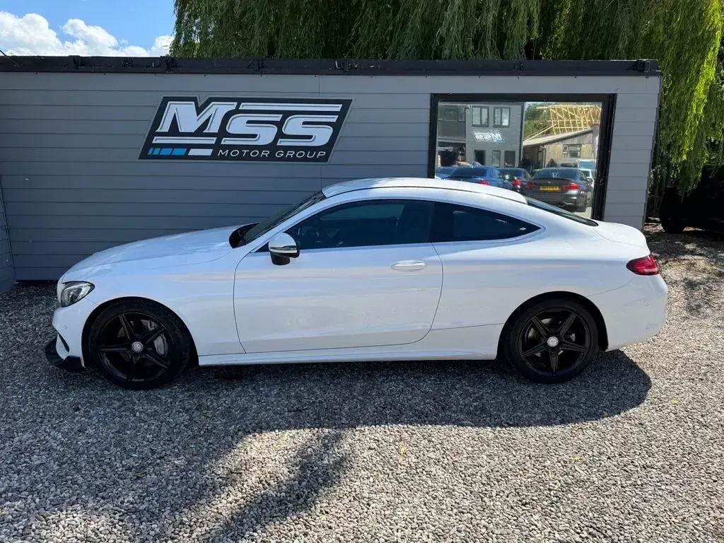 Used Mercedes C250 AMG line 2016 White Coupe
