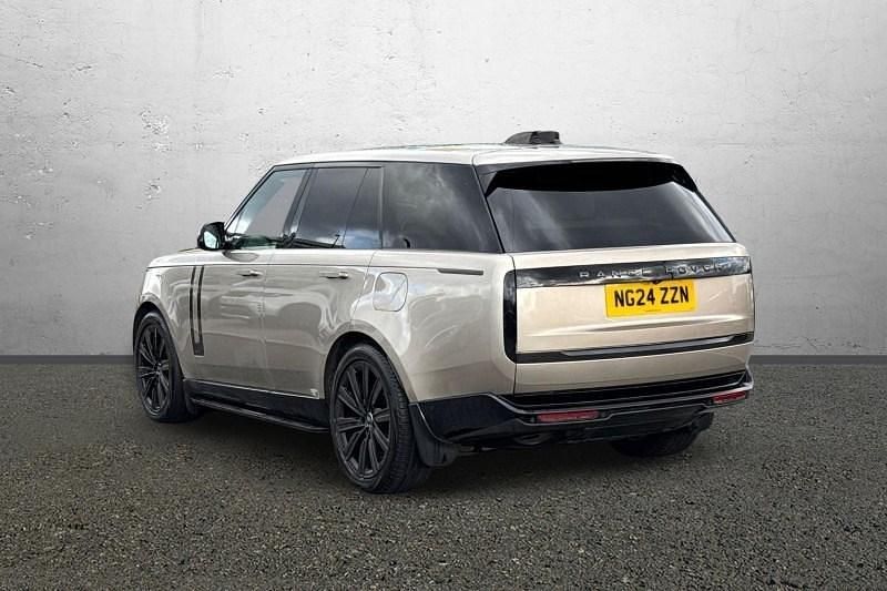 Used Land Rover Range Rover Autobiography 500 HP (367 kW) 2024 Gold SUV