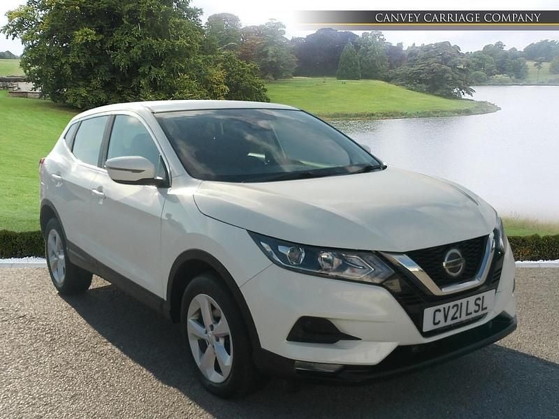 White Used 2021 Nissan Qashqai Acenta Premium SUV | £14,000 (Super price) - Image 1/4