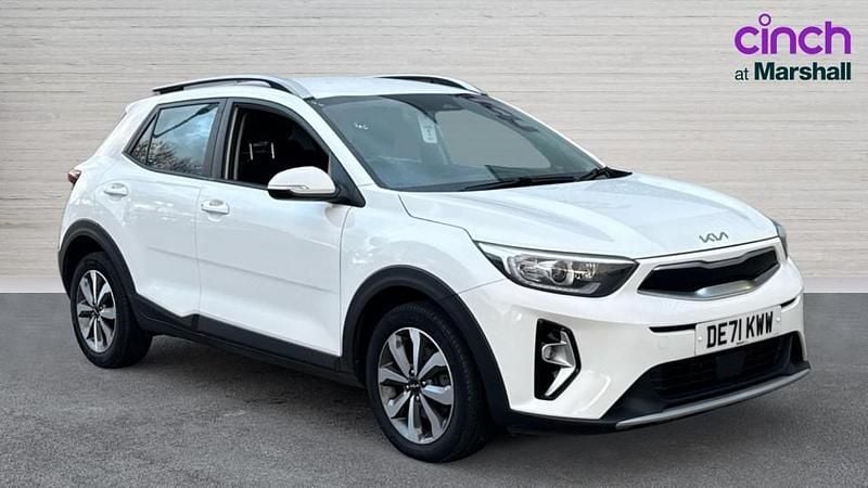 Used Kia Stonic 99 HP (72 kW) 2022 White SUV