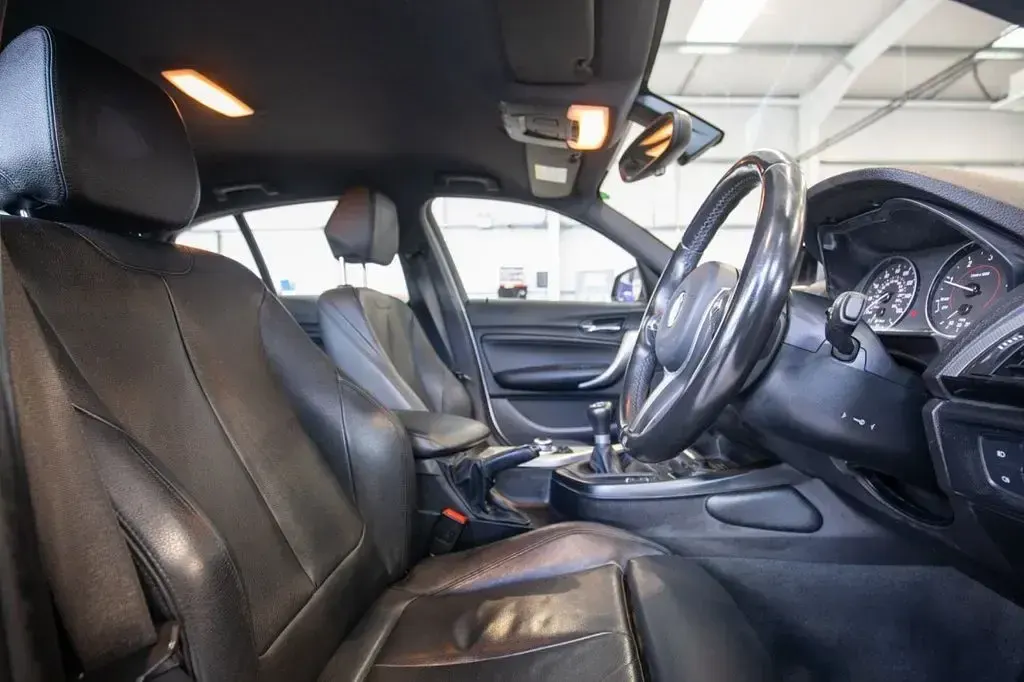 Używany BMW 120 M Sport 190 KM (139 kW) 2015 Biały Hatchback