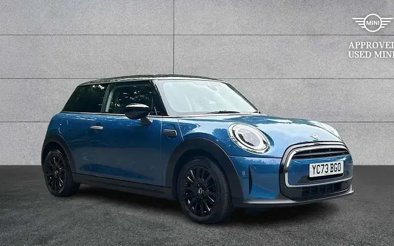 Used Mini Cooper Classic 136 HP (100 kW) 2022 Hatchback