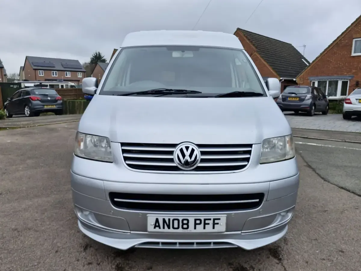 Usado VW Transporter Sportline 130 CV (95 kW) 2008 Plateado Van