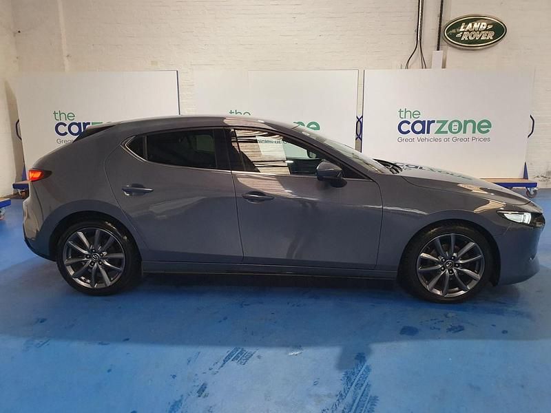 Usado Mazda 3 Inclusive 122 HP (89 kW) 2019 Cinzento Citadino