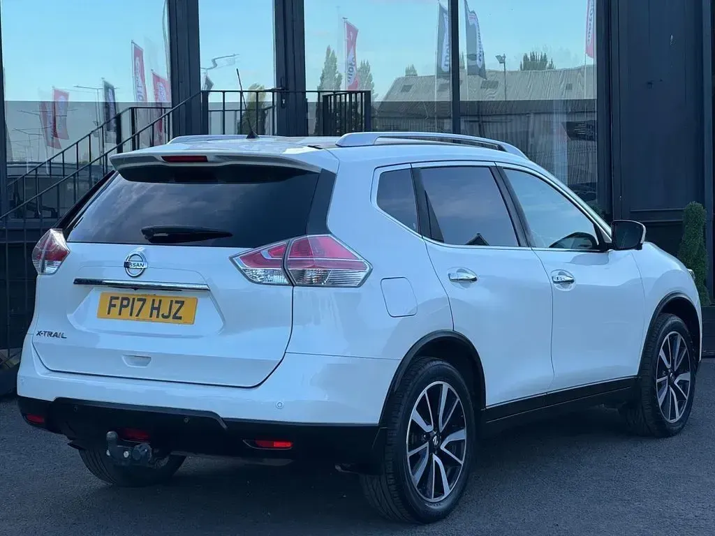 Used Nissan X-Trail Tekna 130 HP (95 kW) 2017 White SUV