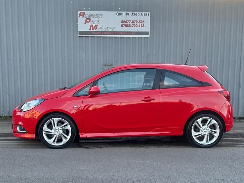 Used Vauxhall Corsa SRi 100 HP (73 kW) 2015 Red Hatchback