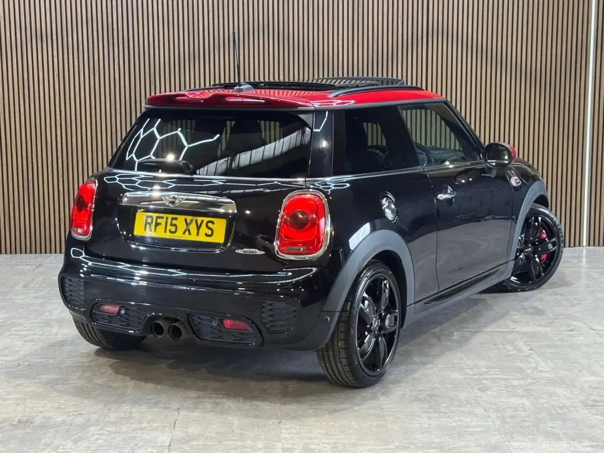 Used Mini John Cooper Works Hatch 227 HP (166 kW) 2015 Black Hatchback