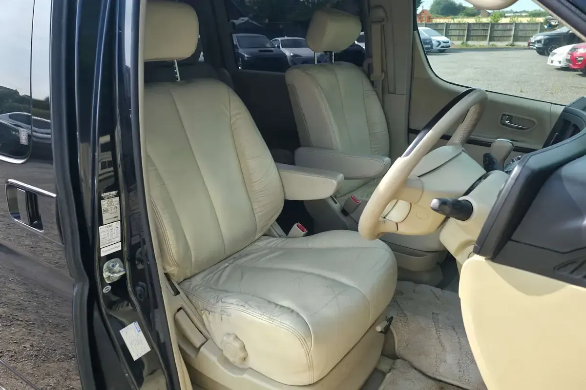 Used Nissan Elgrand 2006 Black