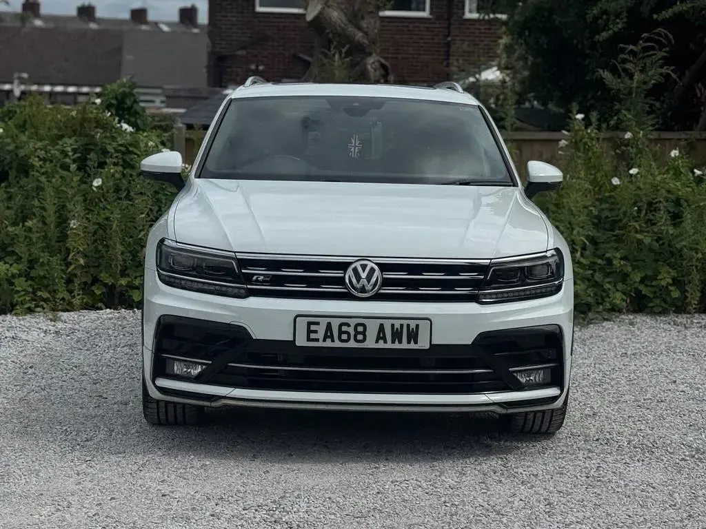 Used VW Tiguan R-line 150 HP (110 kW) 2018 White SUV