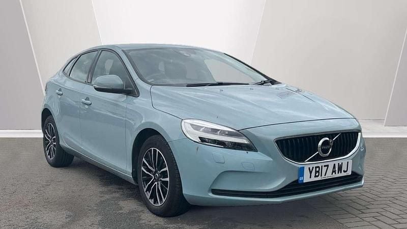 Blue Used 2017 Volvo V40 Momentum Estate | £10,890 (Fair price) - Image 1/4