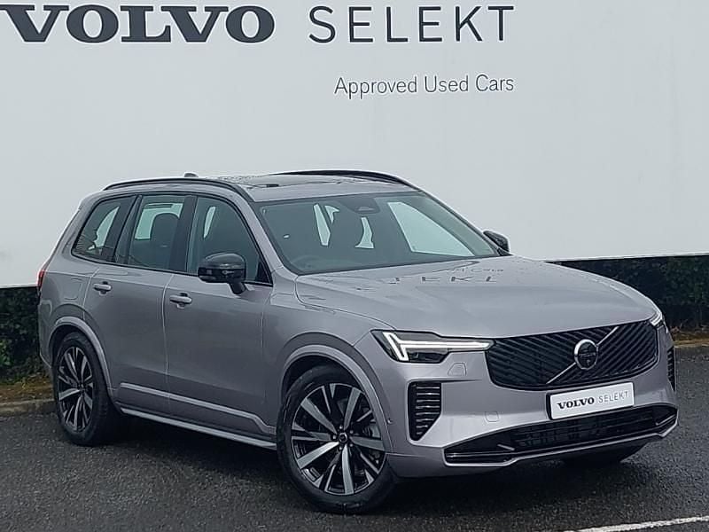 New Volvo XC90 Plus 250 HP (183 kW) 2025 Silver SUV