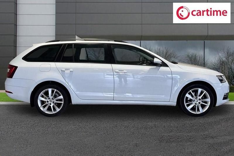 Used Skoda Octavia SE L 150 HP (110 kW) 2019 White Estate