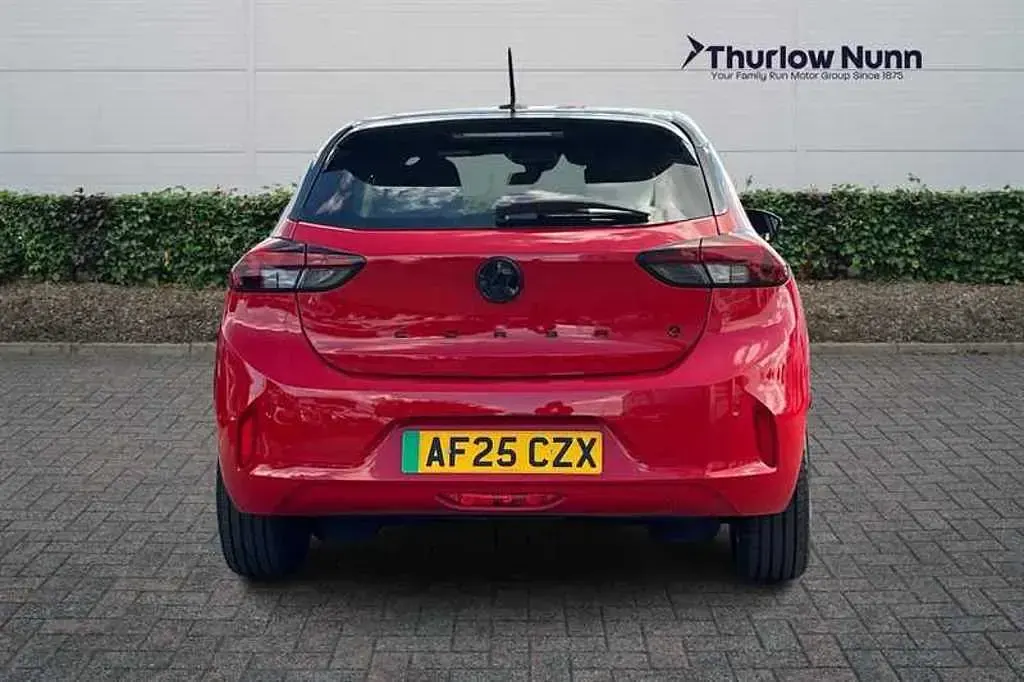 Used Vauxhall Corsa-e 100 kW (136 HP) 2025 Record red Hatchback