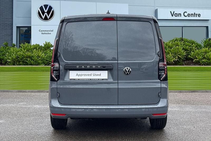 Used VW Caddy Pro 122 HP (89 kW) 2025 Grey MPV