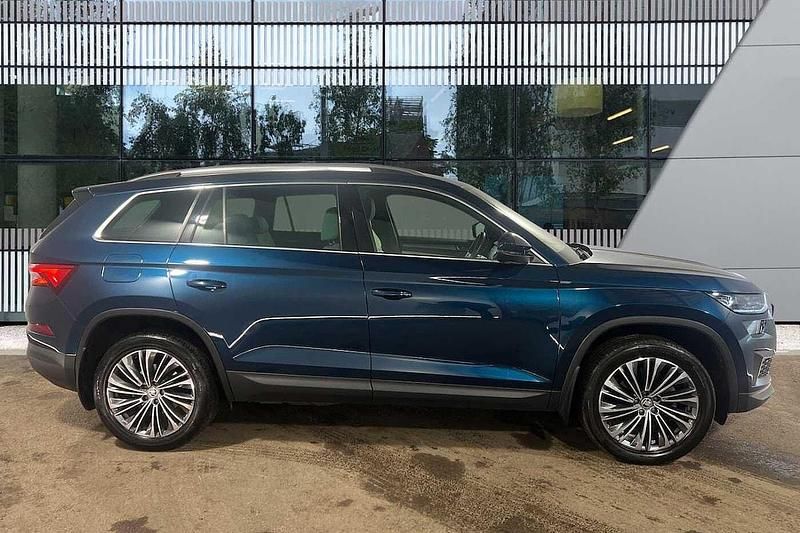 Used Skoda Kodiaq SE L Executive 110 HP (80 kW) 2023 Petrol blue metallic SUV