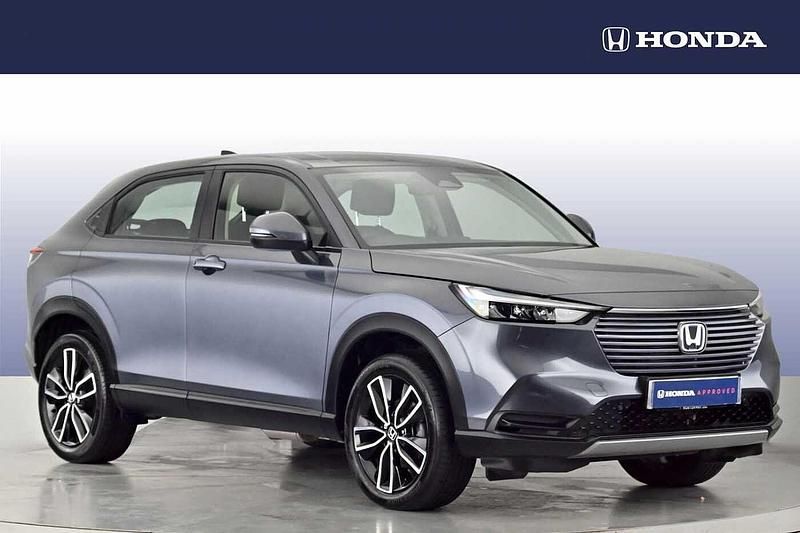 Metallic meteoroid grey Used 2022 Honda HR-V Elegance SUV | £21,750 (Fair price) - Image 1/4