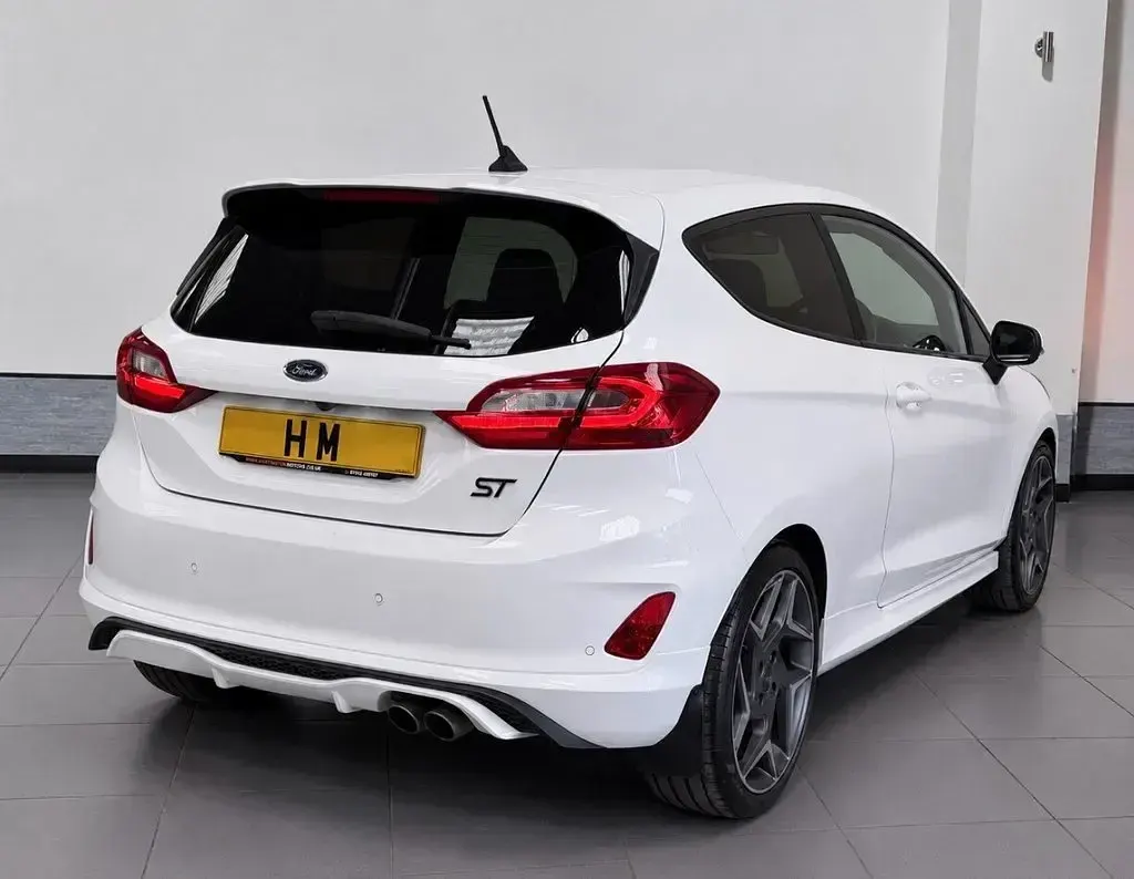 Used Ford Fiesta ST 200 HP (147 kW) 2020 White Hatchback