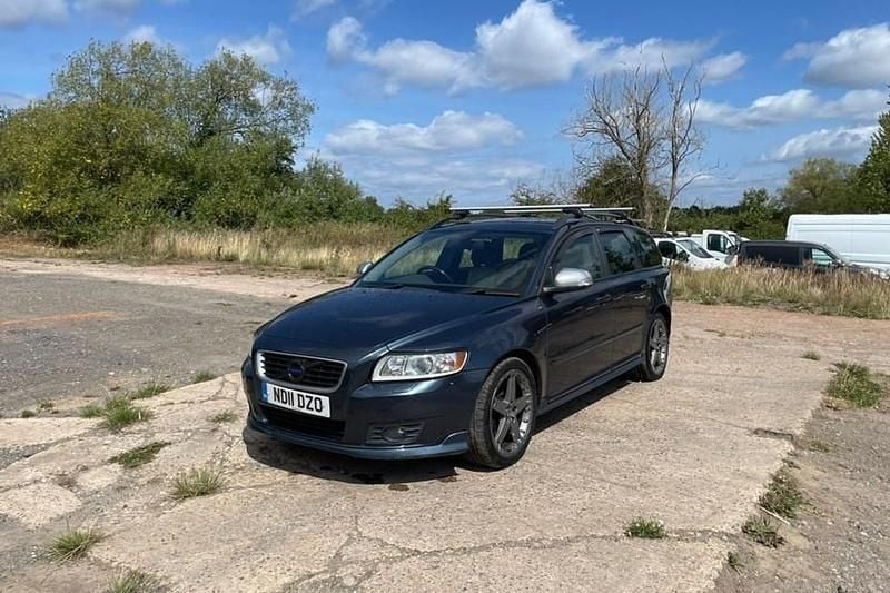 Blue Used 2011 Volvo V50 R-Design Estate | £2,790 (Good price) - Image 1/1