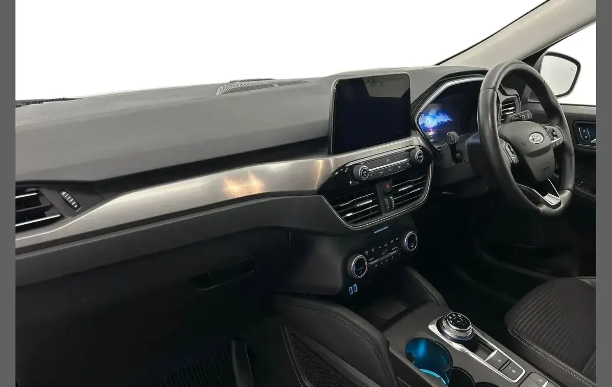 Used Ford Kuga Titanium 120 HP (88 kW) 2021 Red SUV