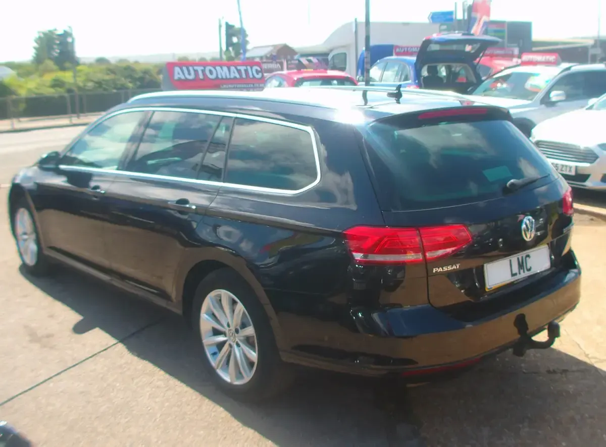 Used VW Passat Business 190 HP (139 kW) 2016 Black Estate