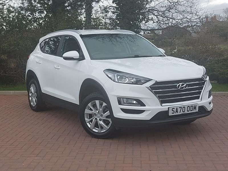 Used Hyundai Tucson SE 132 HP (97 kW) 2020 White SUV