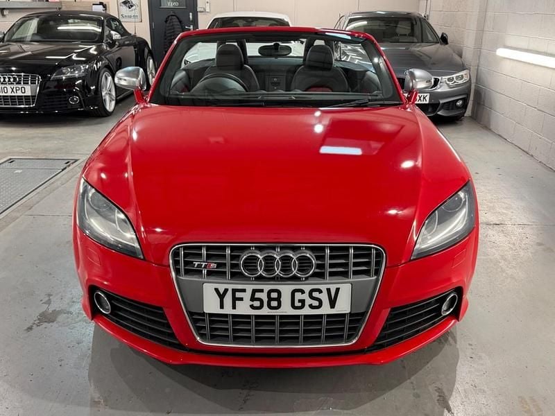 Used Audi TTS Premium 272 HP (200 kW) 2009 Red Cabriolet